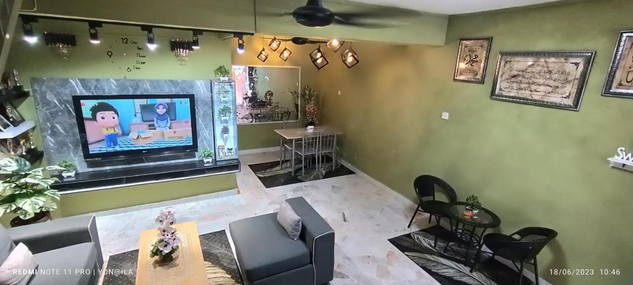 Homestay Rezeki バトゥ・ガジャ エクステリア 写真