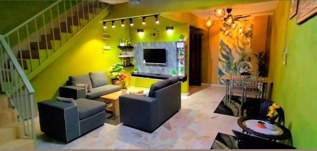 Homestay Rezeki バトゥ・ガジャ エクステリア 写真