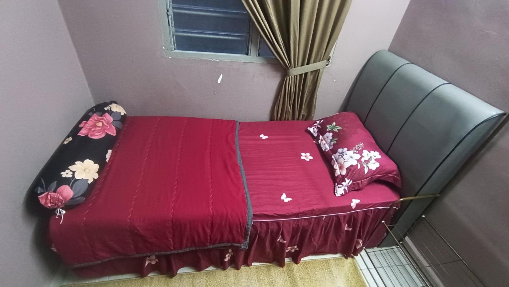 Homestay Rezeki バトゥ・ガジャ エクステリア 写真